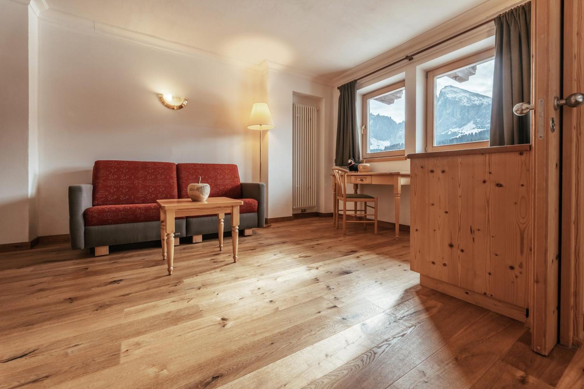Saltria - your Alpine experience Alpe Di Siusi Habitación foto